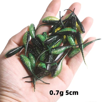 10 ADET Küçük İribaş Yumuşak yem Yem Mini Balıkçılık Cazibesi 0.75 g 5cm Olta takımı Titreşim Spinner Batan Yem