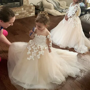 Kabarık Şampanya Çiçek Kız Elbise Dantel Aplike Çocuk İlk Communion Elbise Küçük Kızlar Prenses Elbiseler Bebek Doğum Günü elbisesi